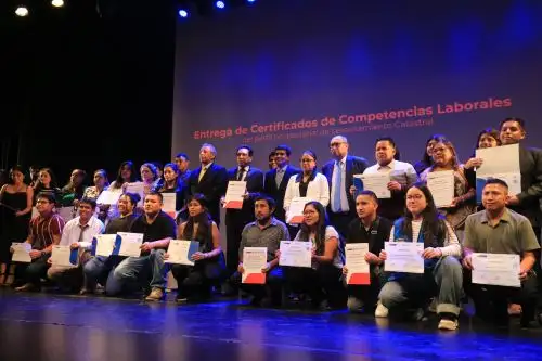 Cofopri alcanza los 850 mil títulos de propiedad en Lima en su 30 aniversario