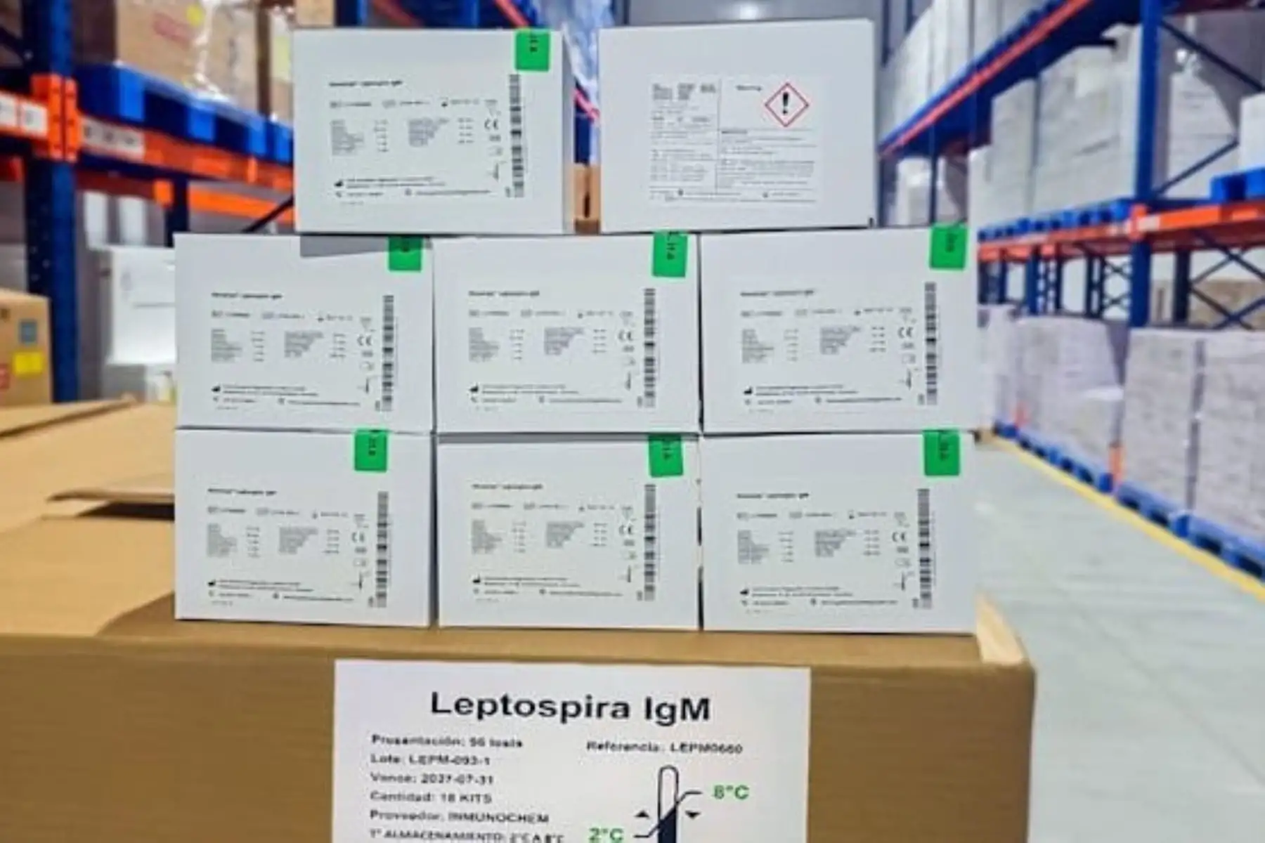 La leptospirosis es una enfermedad infecciosa causada por la bacteria "Leptospira", que se transmite a los seres humanos a través del contacto con agua, barro o alimentos contaminados con la orina de animales infectados, especialmente cuando existen heridas abiertas o contacto con mucosas como ojos, nariz o boca. Foto: Minsa