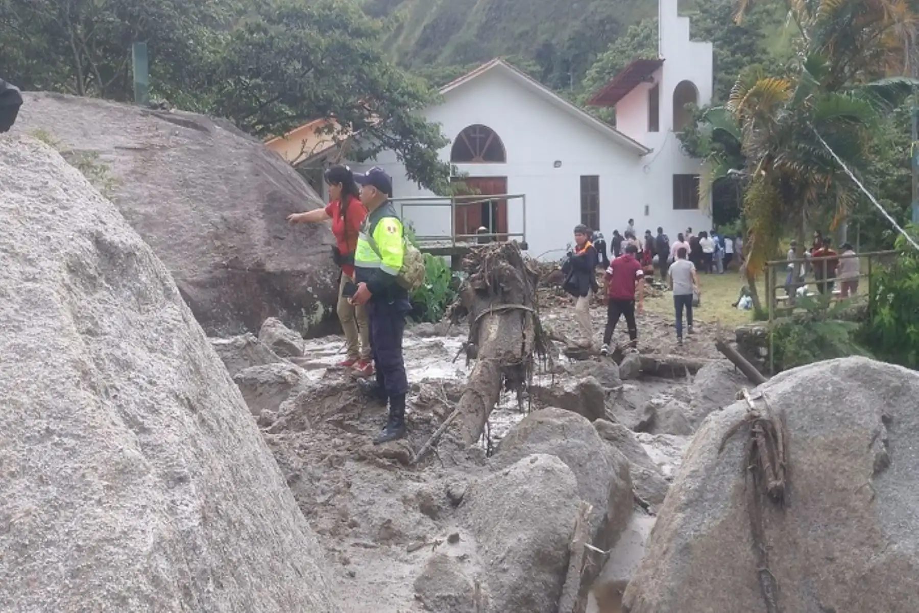 Huaico en comunidad de Collpani Machu Picchu dejó a una familia damnificada y 4 afectadas
