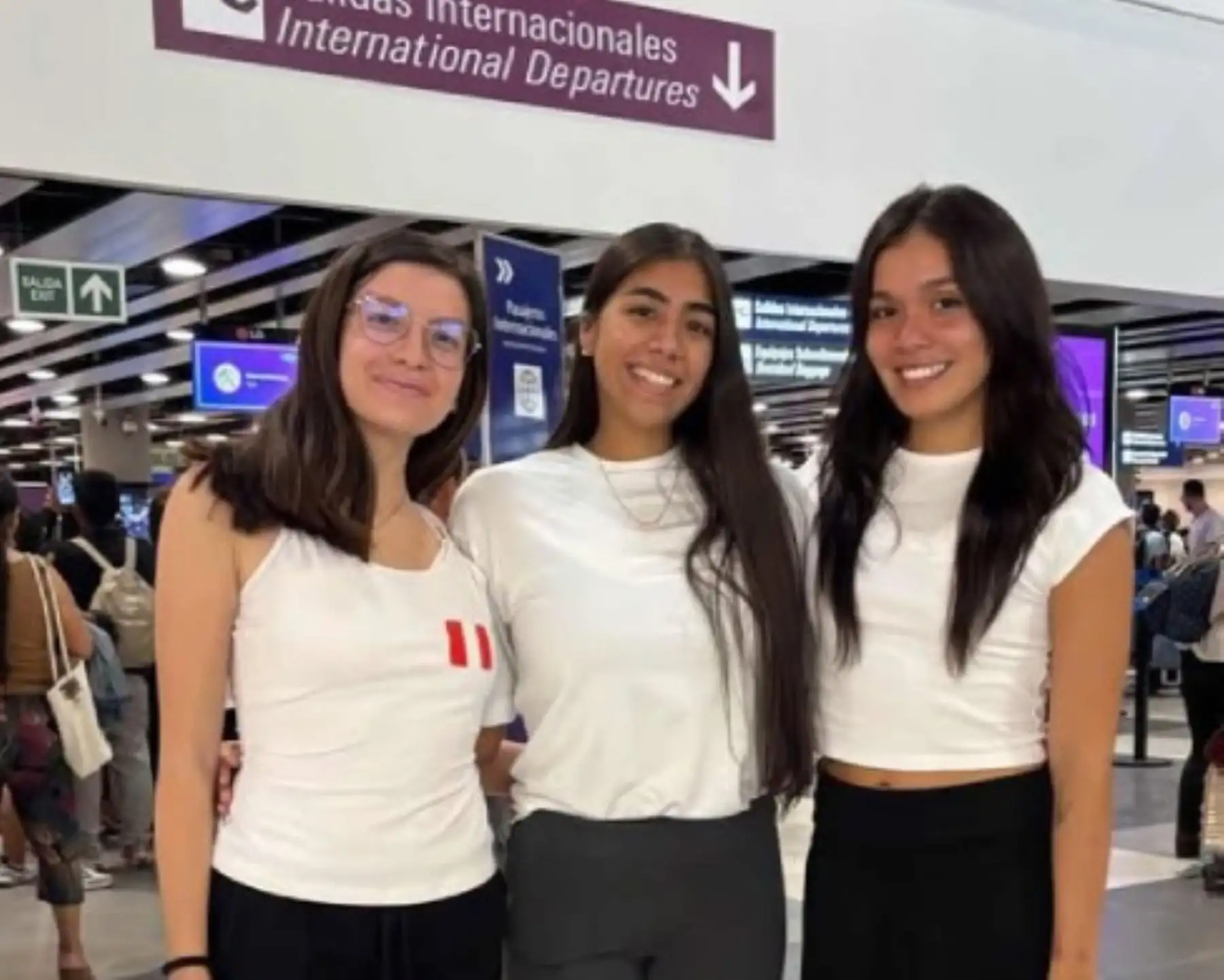 Dupla peruana de natación artística viaja a Francia para disputar la Copa del Mundo