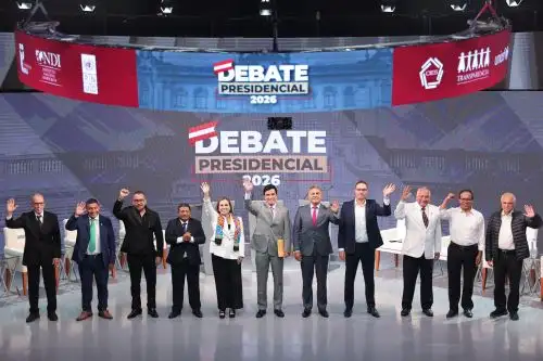 Candidatos participan en el segundo día del debate presidencial 2026 en el Centro de Convenciones de Lima, en San Borja