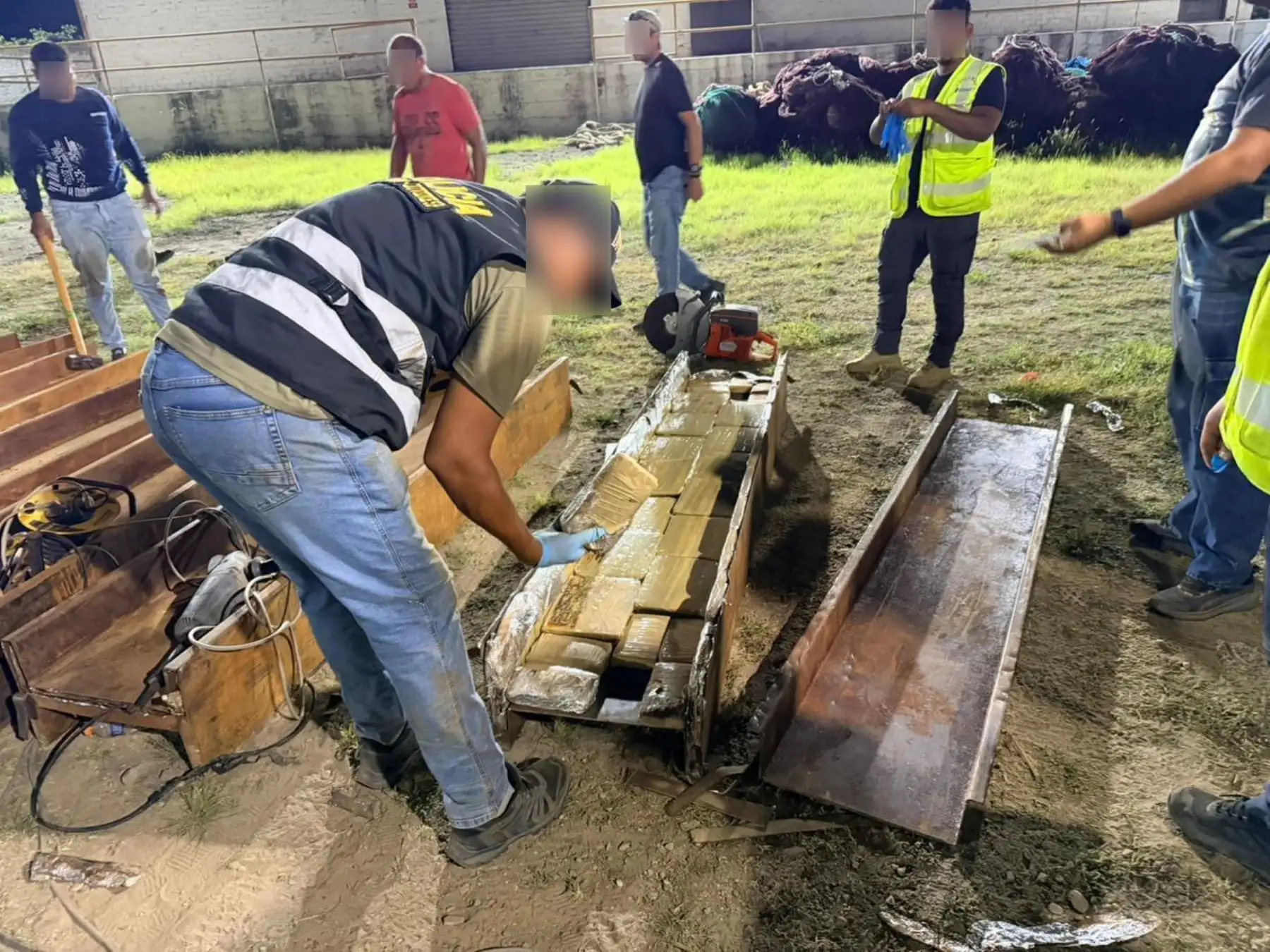 Fiscalía busca hallar a responsables de 1.5 toneladas de marihuana incautada en Tumbes