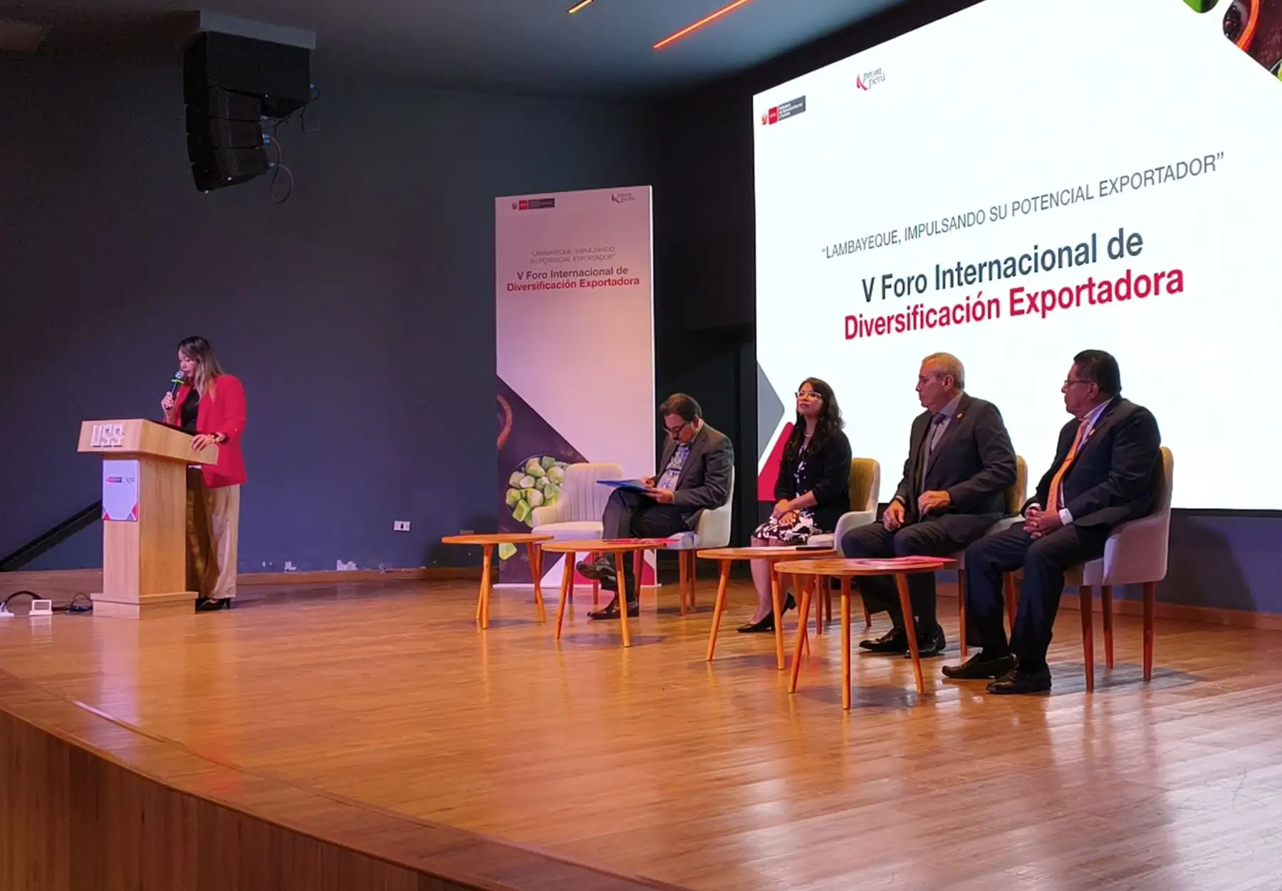 Chiclayo: 30 compradores internacionales participan en foro de diversificación expotadora