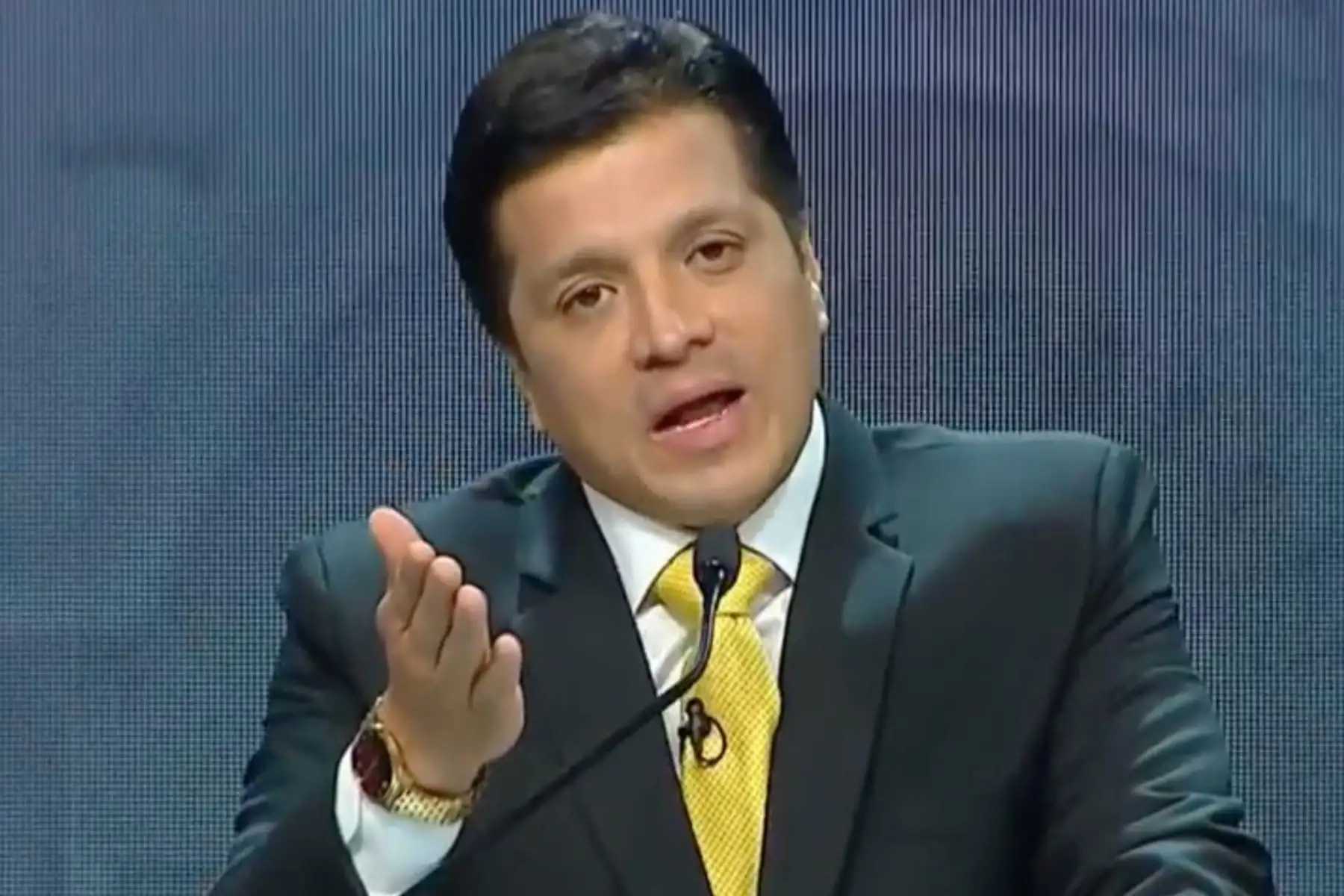 Debate Presidencial: Paul Jaimes propone incentivos para policías que capturen criminales