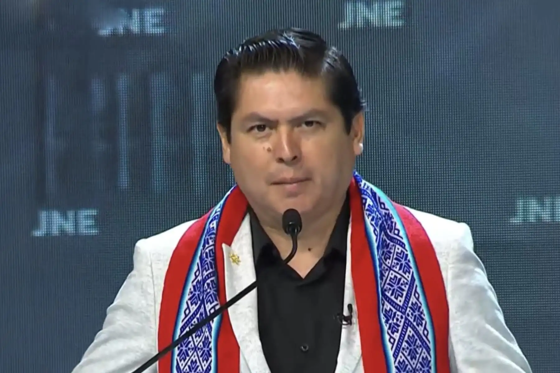 Debate presidencial: Herbert Caller plantea control militar del orden interno