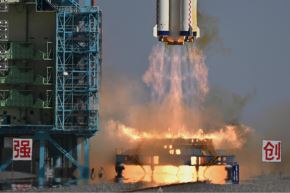 China espera construir para 2035 la versión básica de una base científica tripulada, llamada Estación Internacional de Investigación Lunar. Foto: AFP
