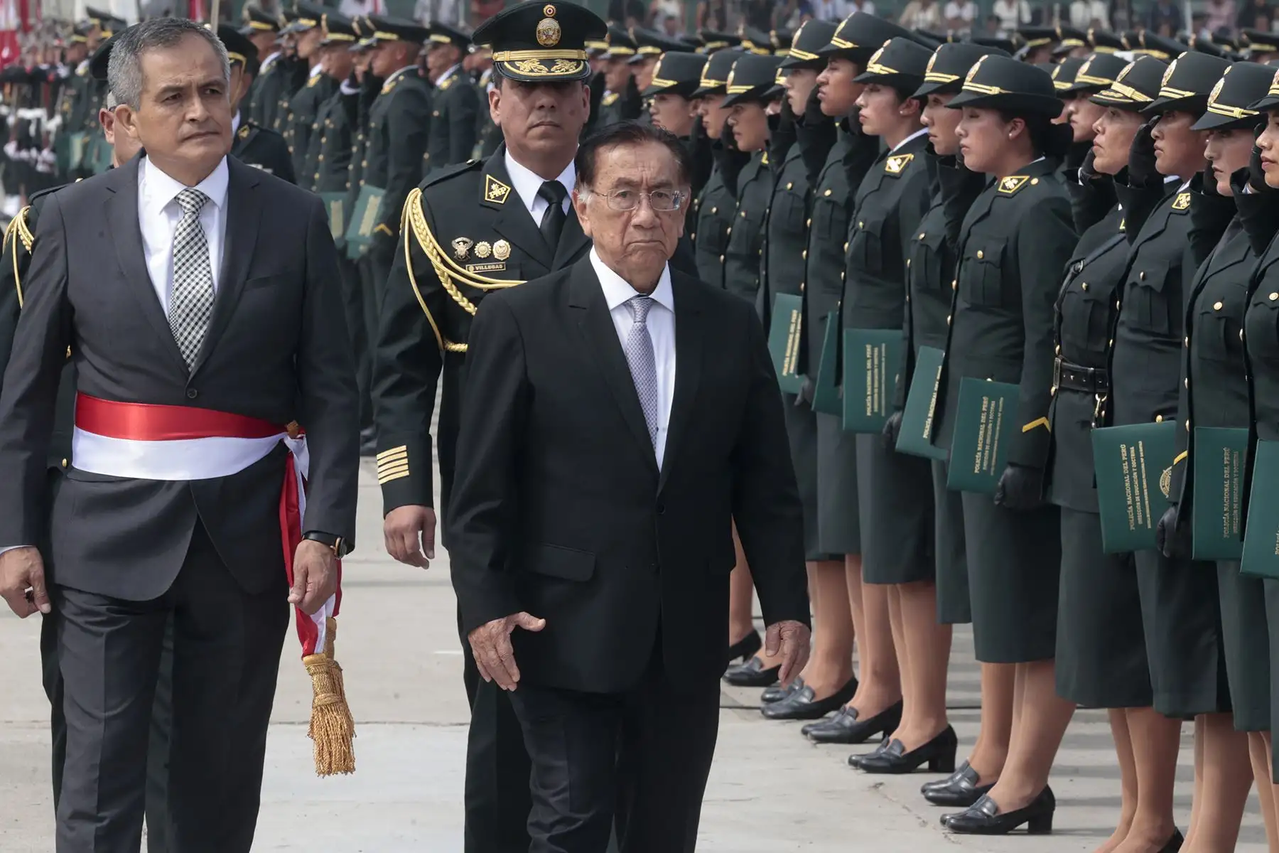 Presidente de la república, José María Balcázar, participa en la ceremonia de egreso y graduación de más de 5 mil estudiantes de la Escuela Superior Técnico Profesional de la Policía Nacional del Perú (PNP). Foto: ANDINA/ Vidal Tarqui