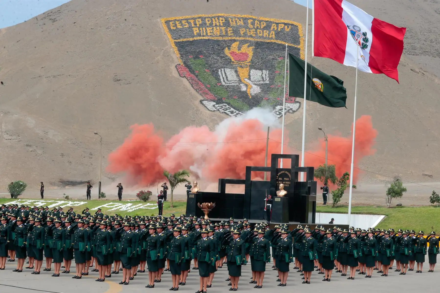 Presidente de la república, José María Balcázar, participa en la ceremonia de egreso y graduación de más de 5 mil estudiantes de la Escuela Superior Técnico Profesional de la Policía Nacional del Perú (PNP). Foto: ANDINA/ Vidal Tarqui