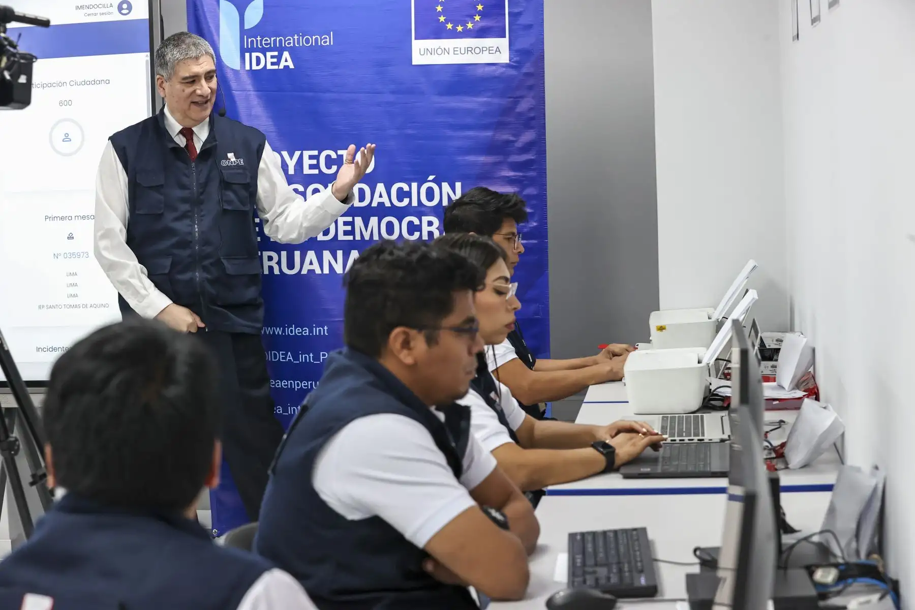 ONPE presenta las nuevas herramientas tecnológicas que se utilizarán en las Elecciones Generales 2026.

Foto:ANDINA / Juan Carlos Guzmán Negrini