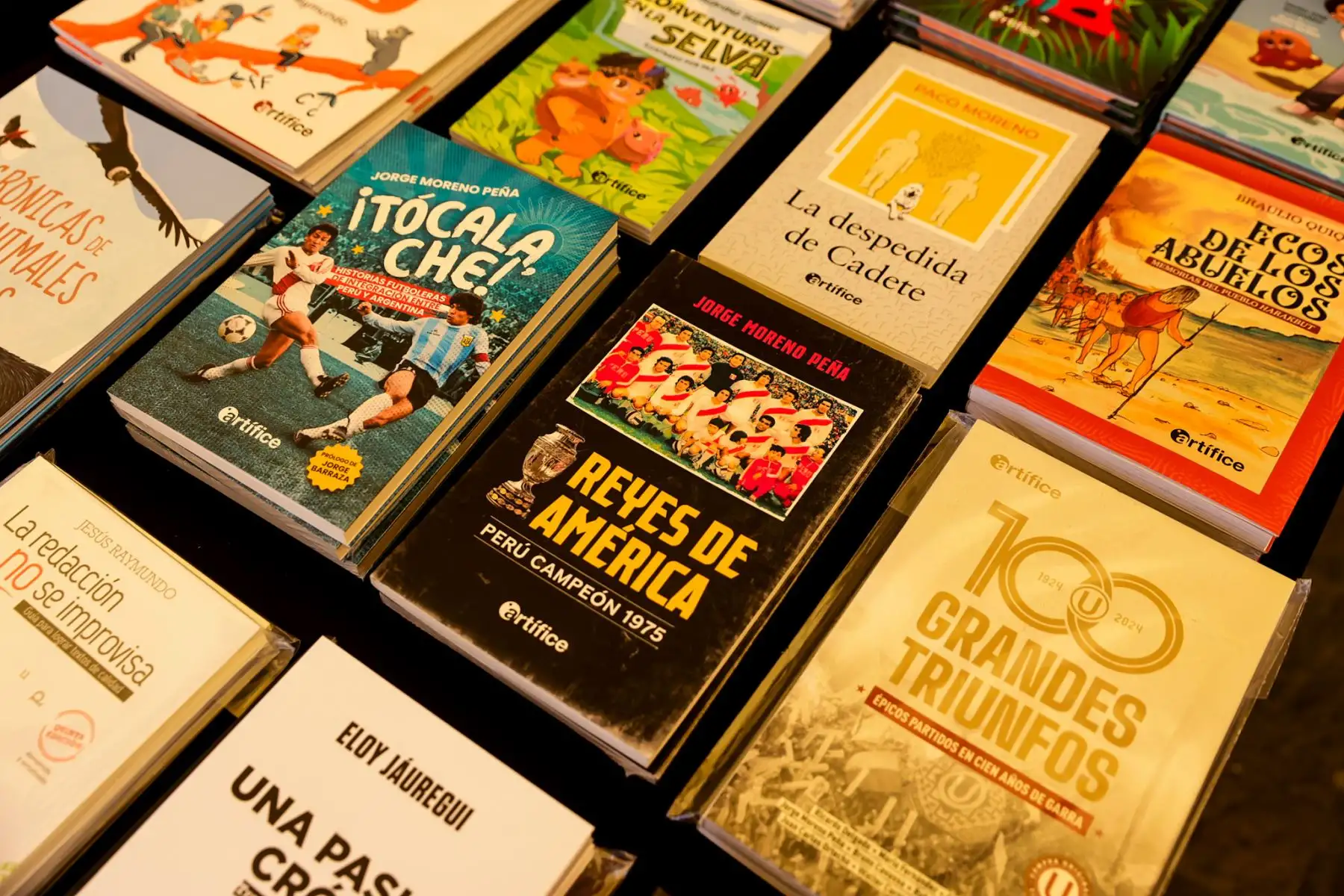 La Casa de la Literatura Peruana inauguró el Festival del Libro y la Lectura “Estación de Lectores”, dedicado a la producción literaria escrita por mujeres, en una ceremonia realizada en su sede institucional. La actividad dio inicio a una programación que incluyó feria de libros, presentaciones, conversatorios, talleres y diversas actividades culturales orientadas a promover el acceso a la lectura. Fotos: ANDINA/Luis Iparraguirre