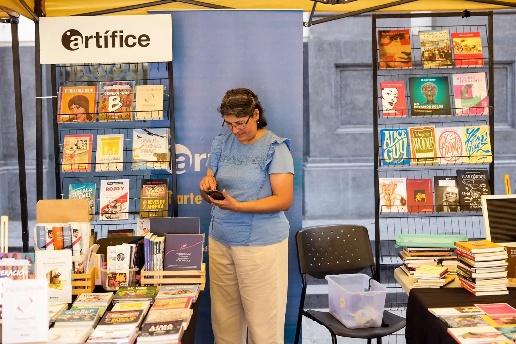 La Casa de la Literatura Peruana inauguró el Festival del Libro y la Lectura “Estación de Lectores”, dedicado a la producción literaria escrita por mujeres, en una ceremonia realizada en su sede institucional. La actividad dio inicio a una programación que incluyó feria de libros, presentaciones, conversatorios, talleres y diversas actividades culturales orientadas a promover el acceso a la lectura. Fotos: ANDINA/Luis Iparraguirre