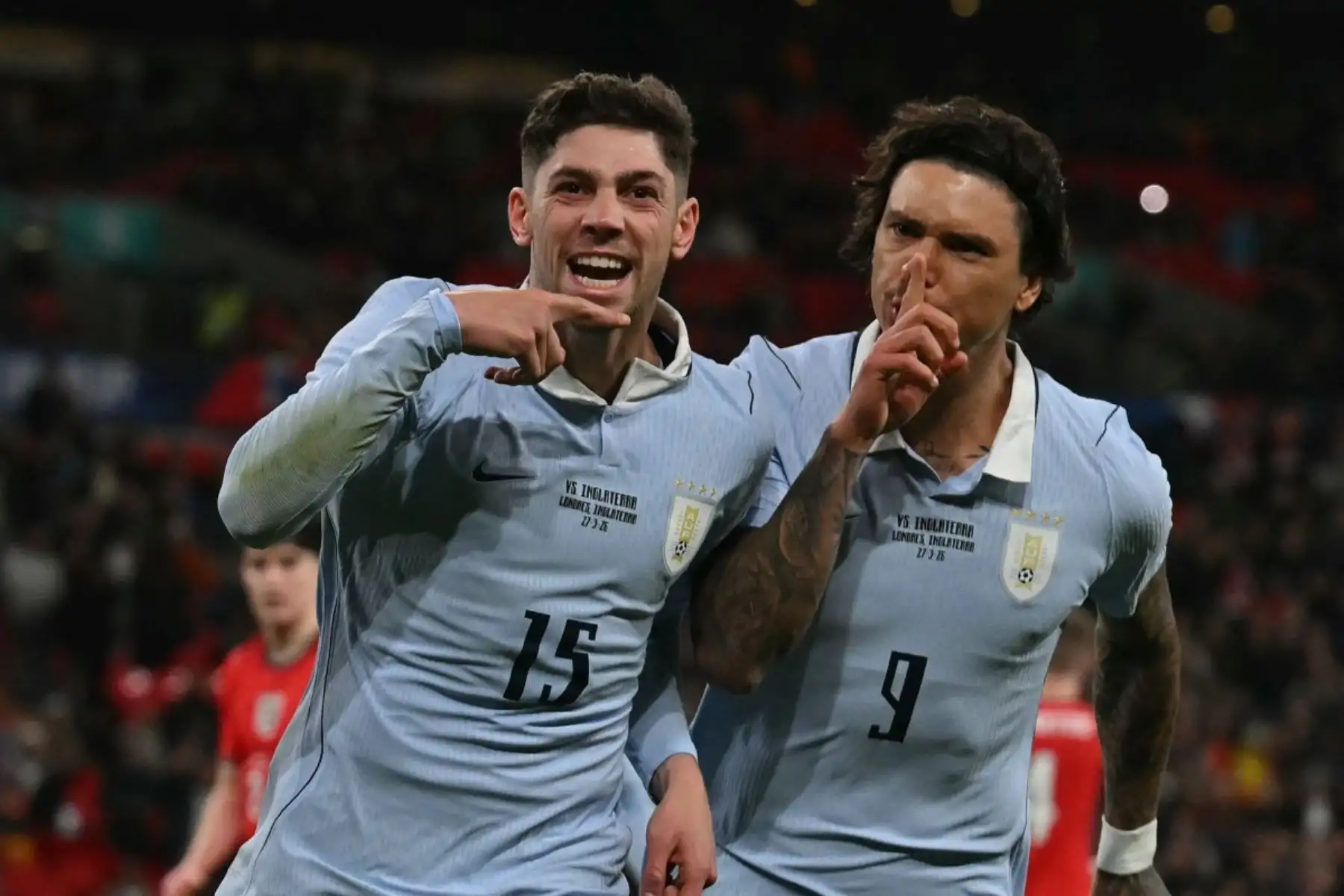 Un penal de Valverde en el descuento permite a Uruguay empatar con Inglaterra en Wembley