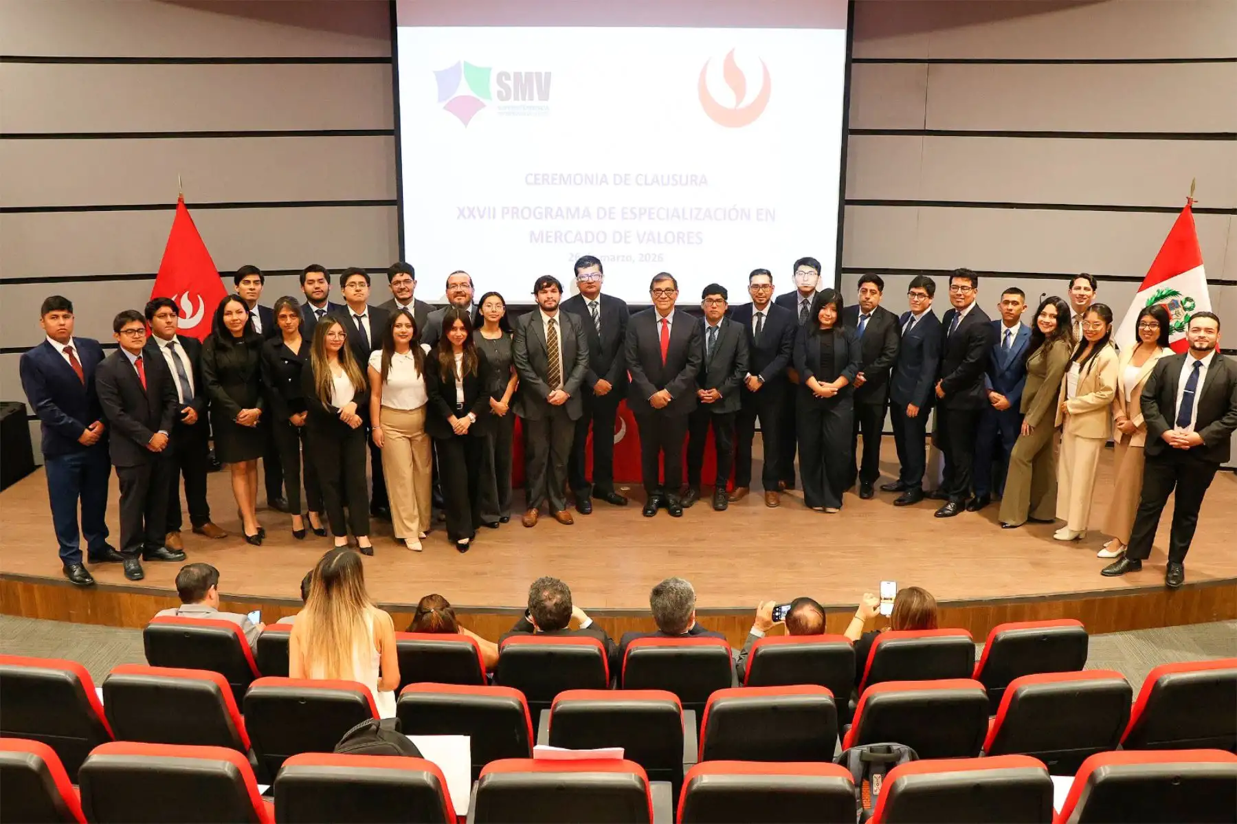 Clausuran programa de especialización en mercado de valores