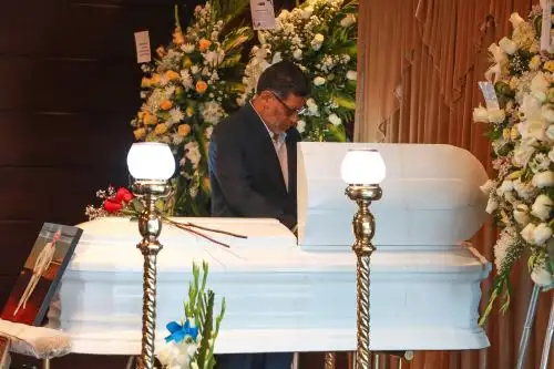 Los restos del imitador Manolo Rojas son velados en el Gran Teatro Nacional