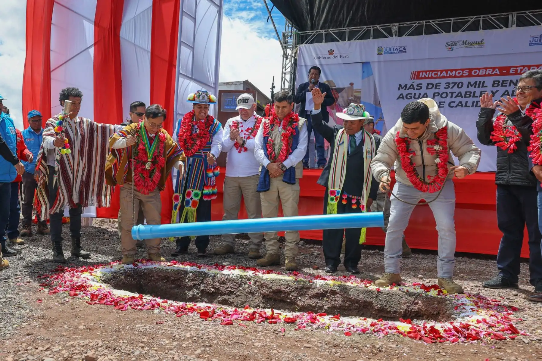 Presidente Balcázar participó en inicio de etapa 2 del proyecto de agua potable de Juliaca