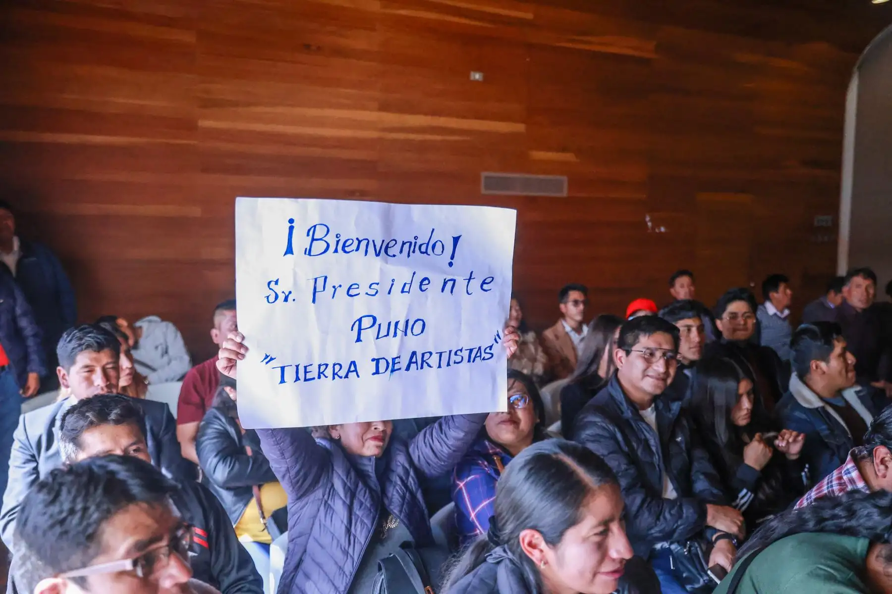 El presidente José María Balcázar, lideró la presentación del contrato de préstamo de financiamiento para la ejecución del Convenio 025 y la firma del convenio de cooperación interinstitucional para transformar el saneamiento en la ciudad. Foto: Presidencia