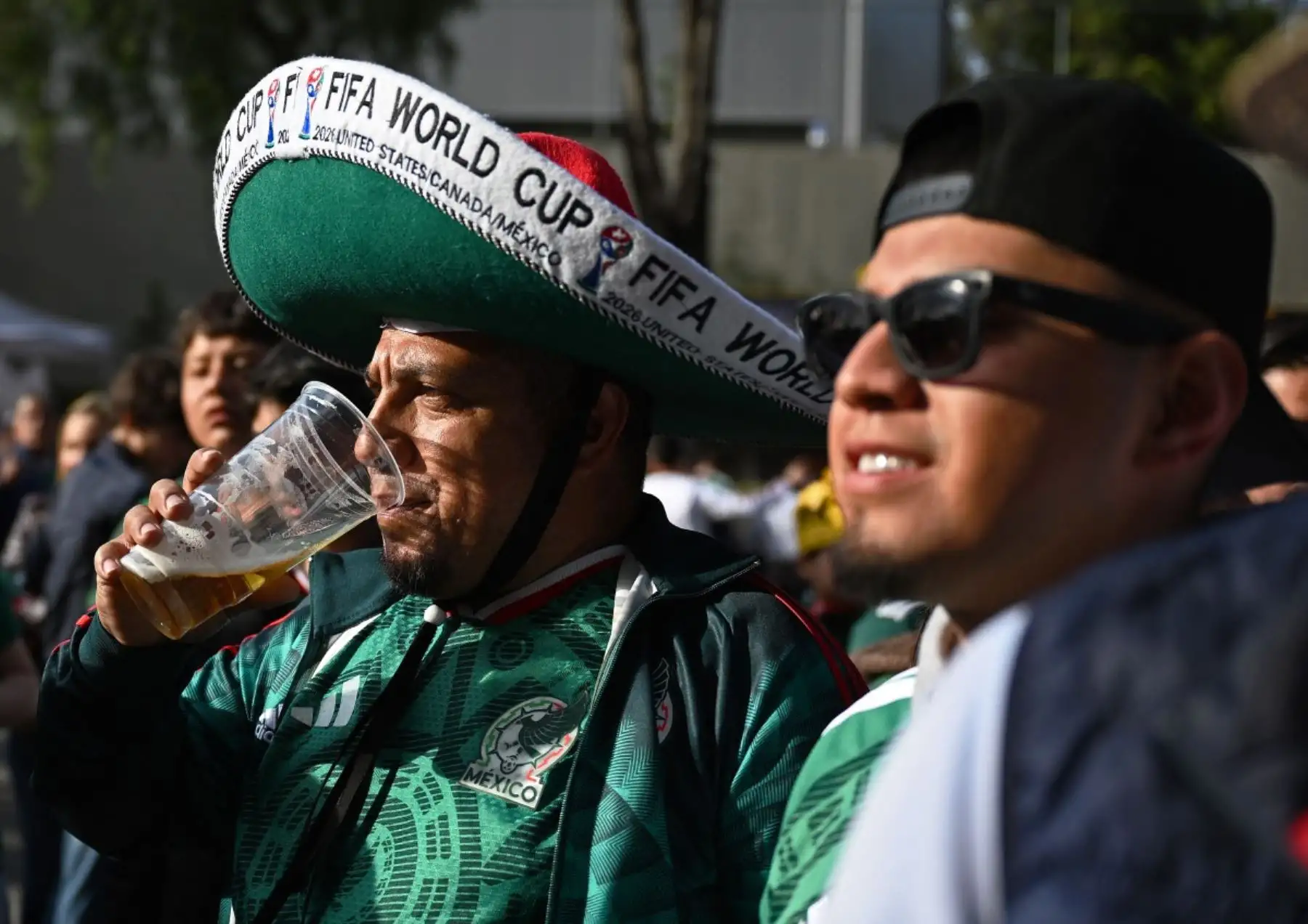 Aficionado muere en la reapertura del estadio Azteca antes del partido México vs. Portugal
