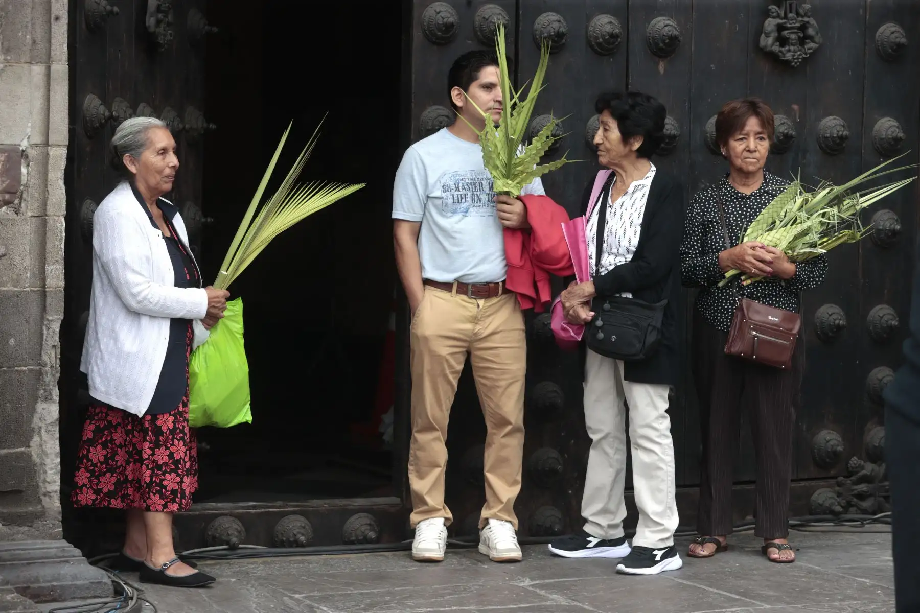 Comienza festividad Domingo de Ramos, en centro histórico de Lima celebraciones durante la semana santa. 
Foto: ANDINA/ Vidal Tarqui