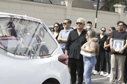 Restos de Manolo Rojas son homenajeados en Panamericana Televisión