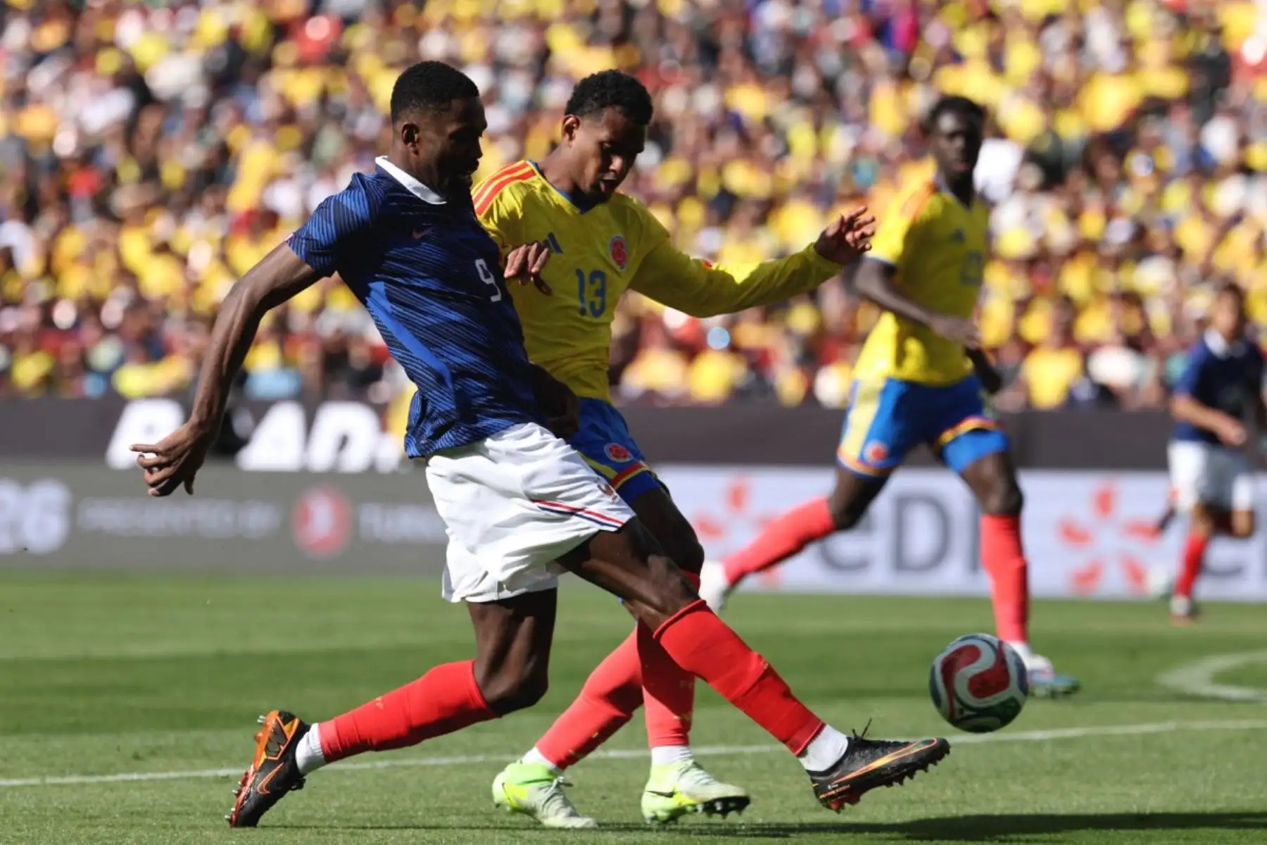 Francia, con suplentes, goleó 3-1 a Colombia en amistoso jugado en Estados Unidos