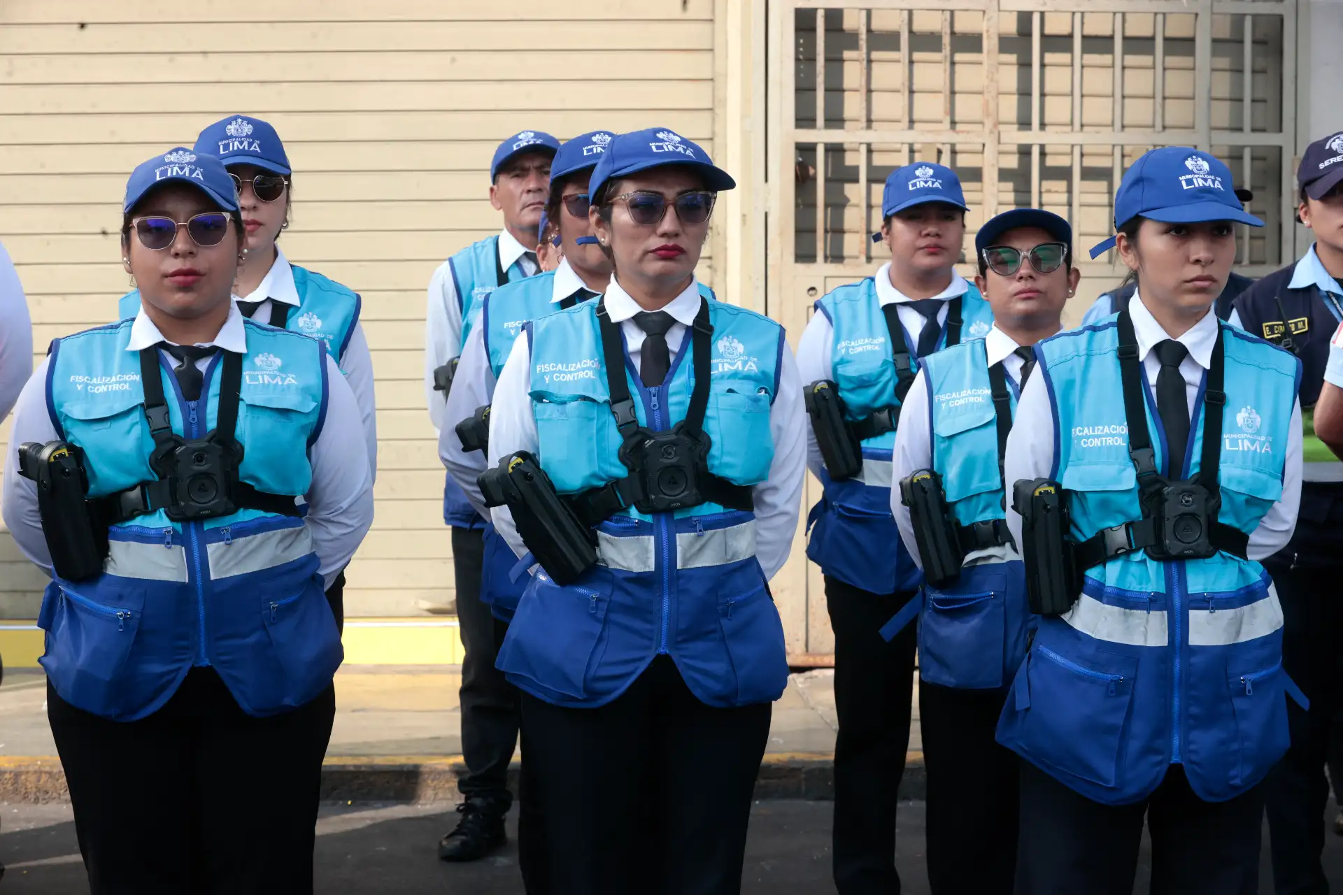 Además personal de fiscalización recibió también cámaras corporales que fortalece la seguridad ciudadana. 
Foto: ANDINA/Vidal Tarqui