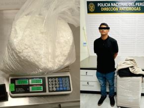 Operativo policial permitió detener a un ciudadano peruano que pretendía transportar droga acondicionada en una maleta hacia Londres, con un valor superior al millón y medio de soles. Foto: Difusión