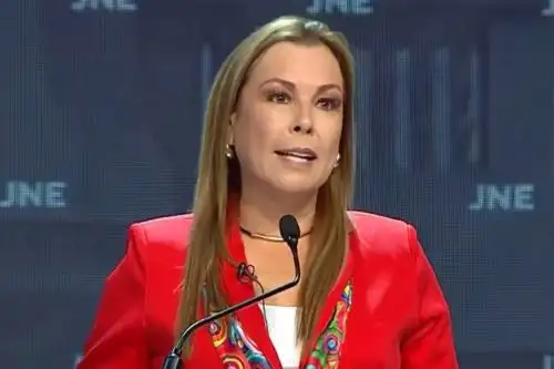 Fiorella Molinelli, candiata presidencial de la agrupación "Fuerza y Libertad". Captura TV