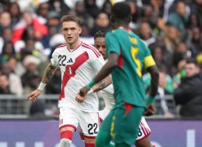 Oliver Sonner se está ganando la titularidad en el equipo de Mano Menezes