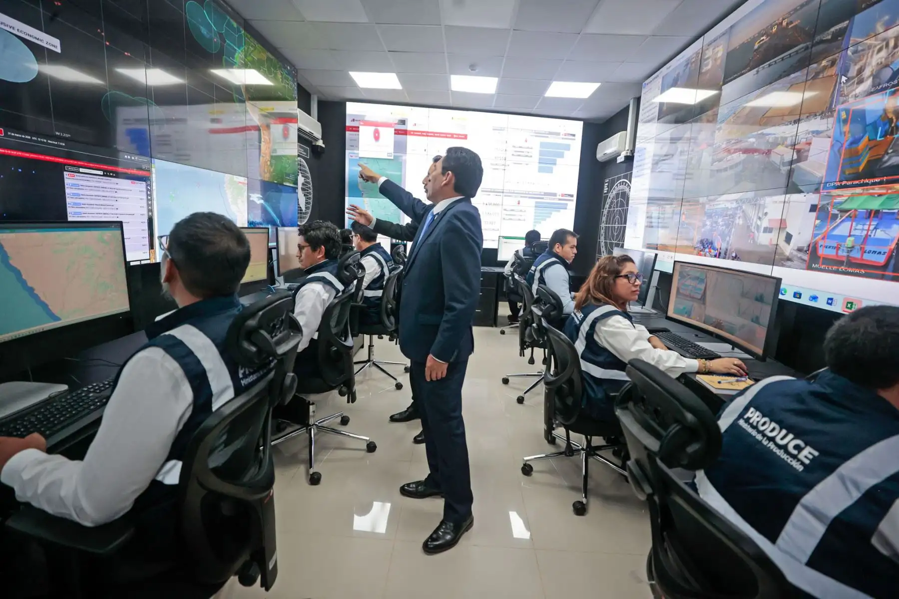 Durante la actividad, se resaltó que el sistema cuenta con una estación de radio de alcance nacional que permitirá mejorar la comunicación operativa. Foto: ANDINA/Vidal Tarqui.