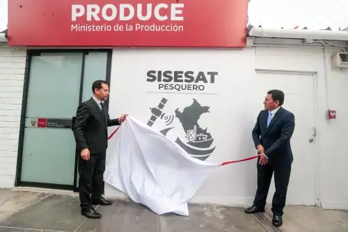 PRODUCE inaugura centro satelital para supervisar a más de 3,800 embarcaciones pesqueras en el litoral