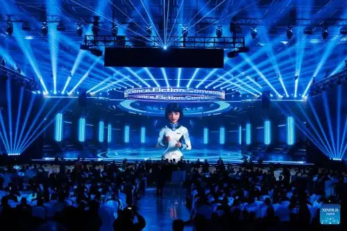 China acoge convención de ciencia ficción con exhibiciones tecnológicas e interactivas