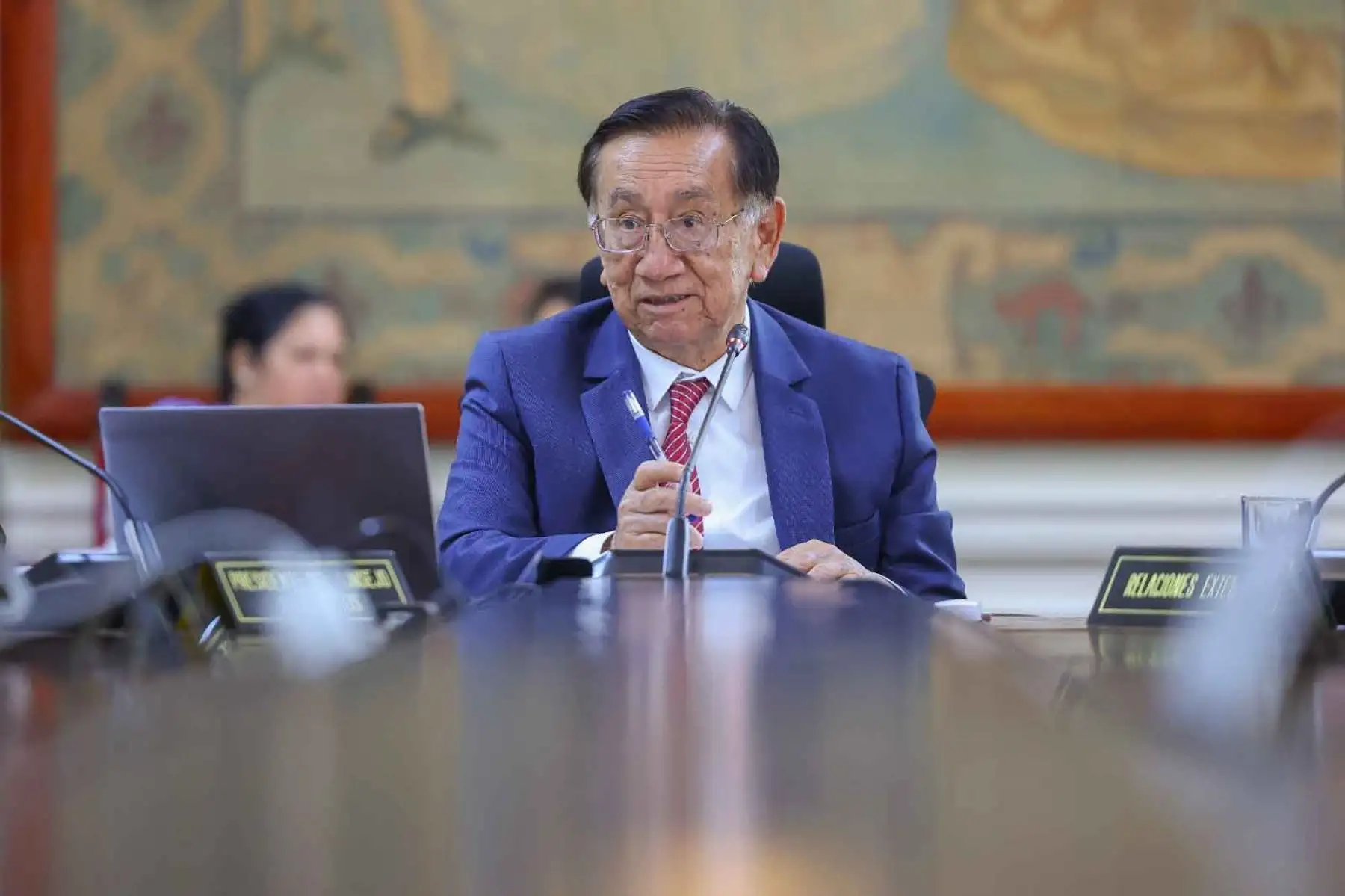 Peru: Head of State chairs Council of Ministers session