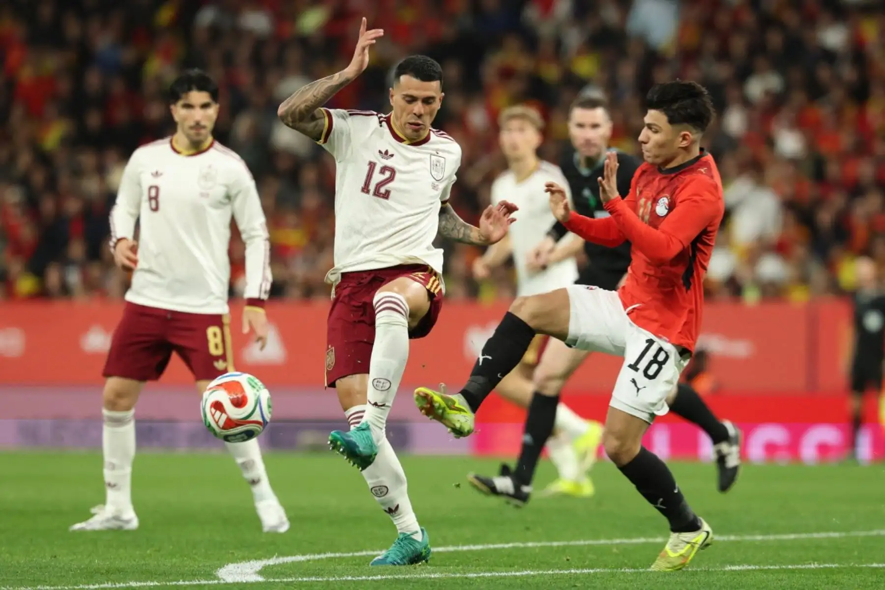 El gobierno español se dice avergonzado de cánticos racistas en el España vs. Egipto