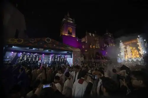 Ayacucho se estremece de fe