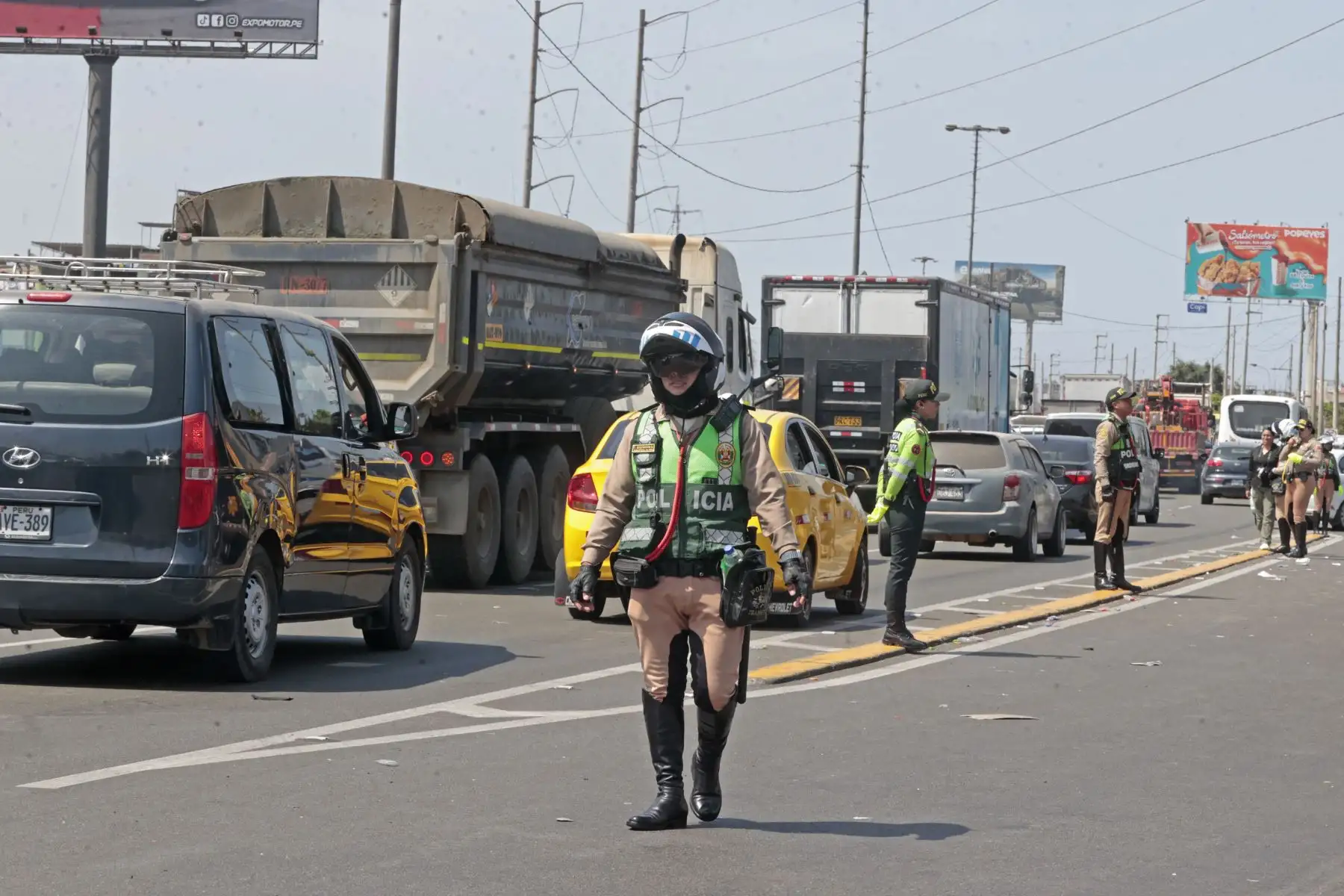 Panamericana Sur registra gran cantidad de congestión vehicular por feriado largo de semana santa pese a ampliación de carriles dispuesta por MML. Foto: ANDINA/Vidal Tarqui
