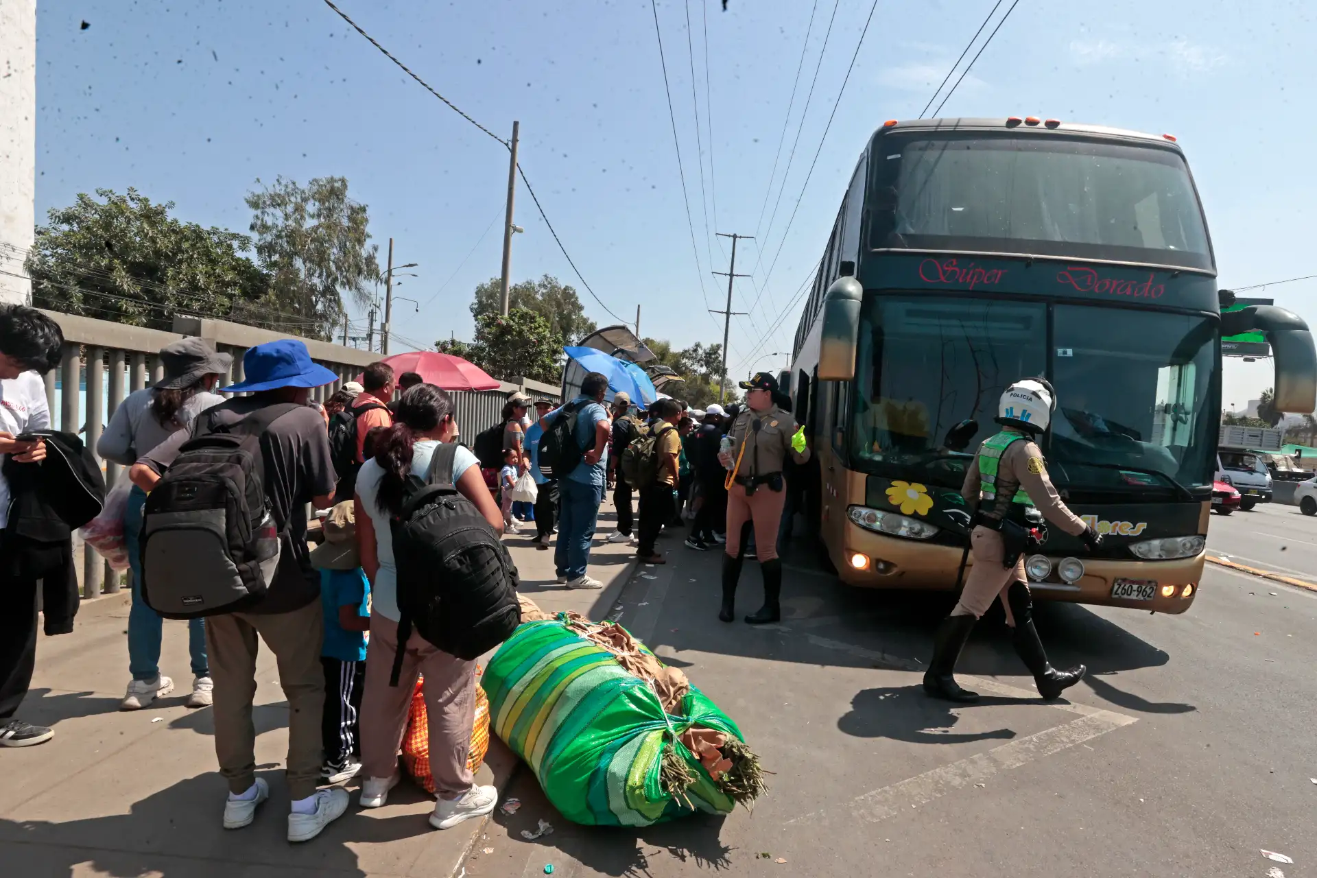 Panamericana Sur registra gran cantidad de congestión vehicular por feriado largo de semana santa pese a ampliación de carriles dispuesta por MML. Foto: ANDINA/Vidal Tarqui