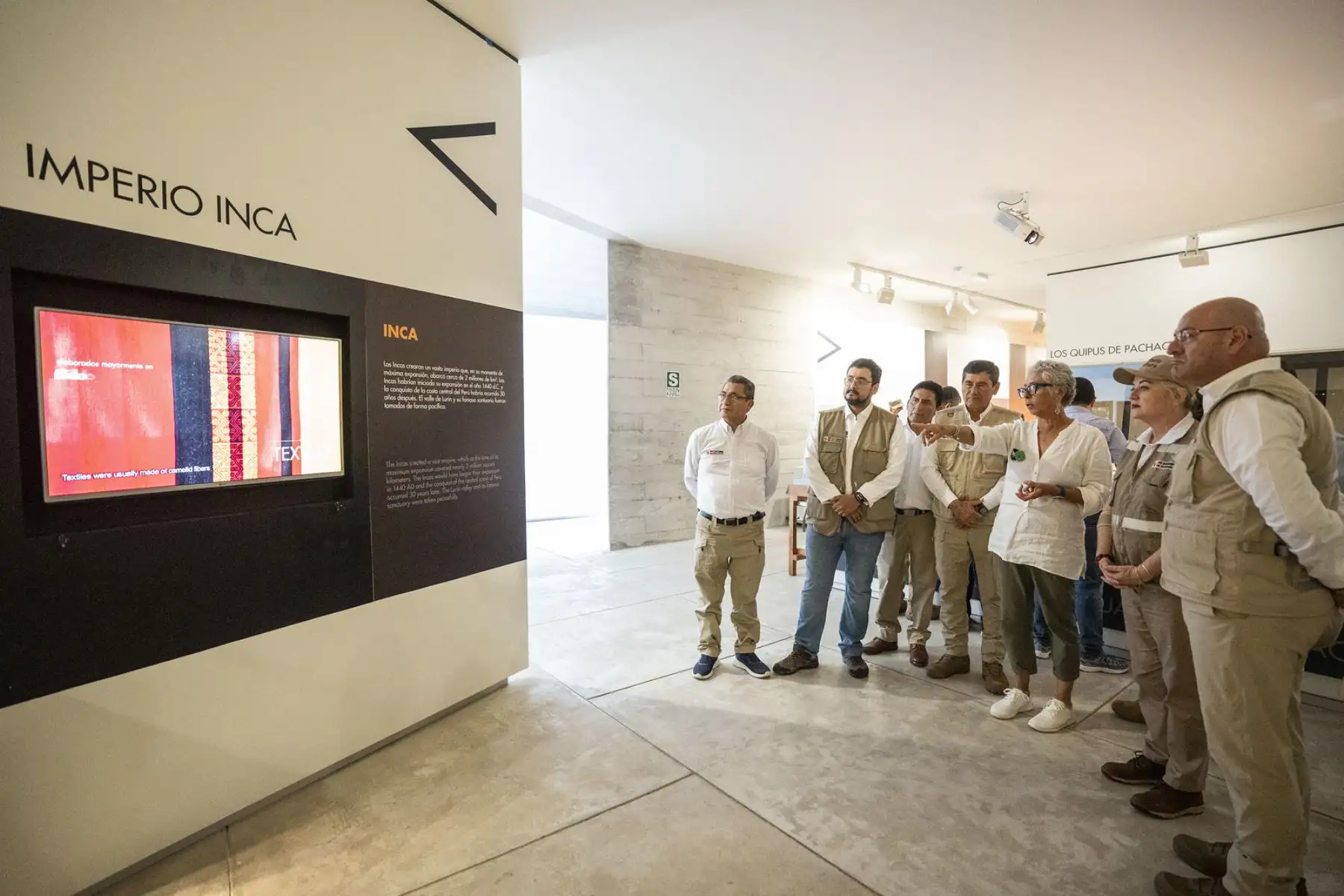 El recorrido incluyó espacios interpretativos que permiten a los visitantes conocer la historia y función del santuario en épocas prehispánicas. Fotos: ANDINA/Difusión.