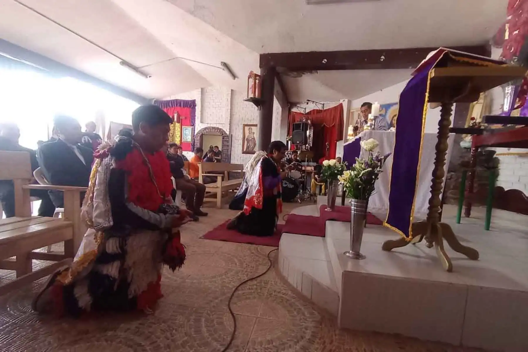 En el penal de Ica se desarrollaron celebraciones religiosas y actividades culturales que incluyeron presentaciones artísticas y espacios de reflexión. Fotos: ANDINA/Difusión.