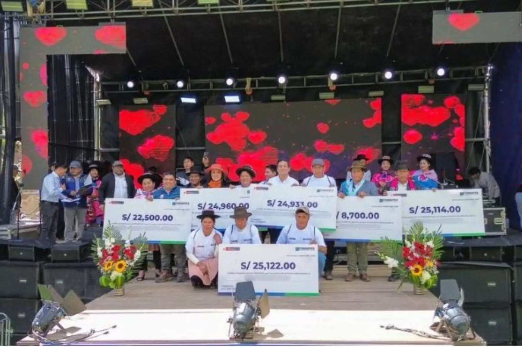 Ayacucho: Fondepes entrega más de S/131,000 en créditos supervisados a truchicultores