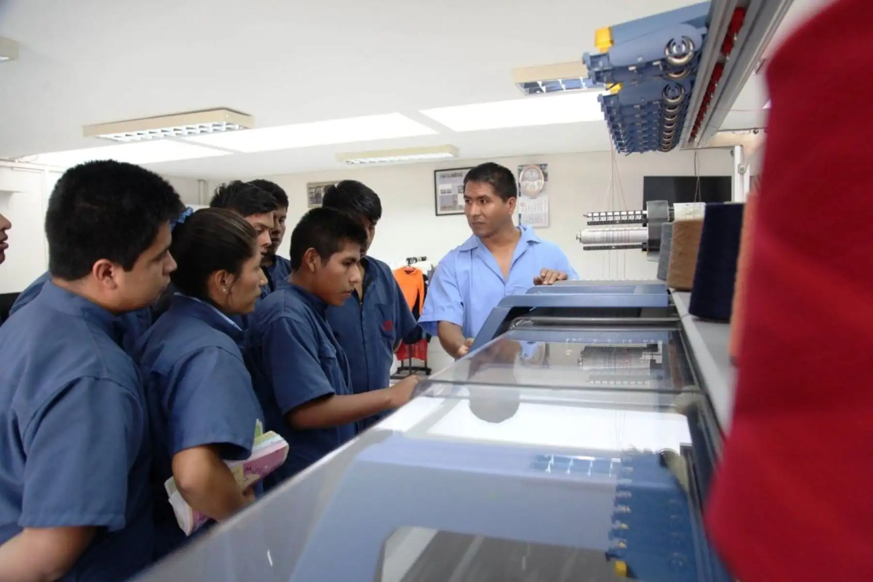 Centros de Educación Básica y CETPRO incluyen la autoevaluación en su gestión educativa