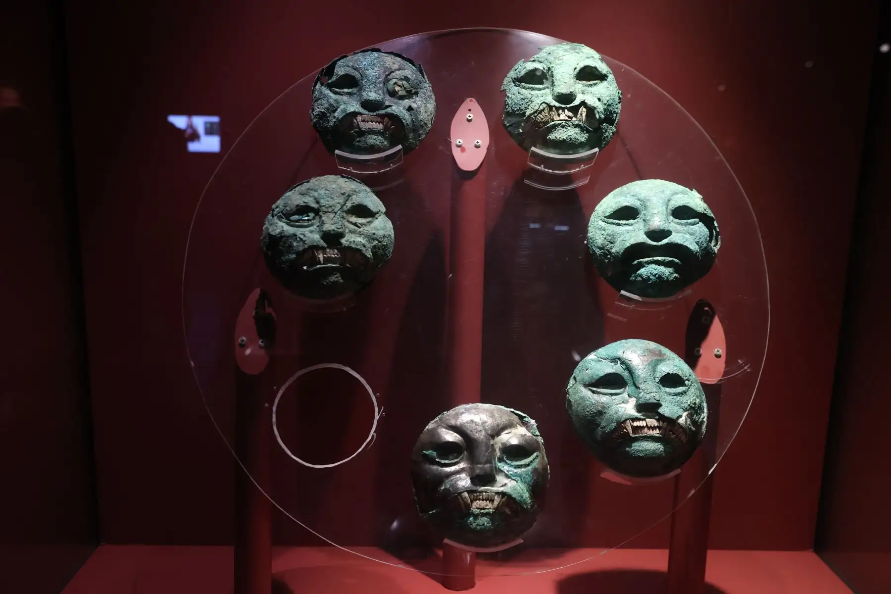 El museo alberga ornamentos y joyas encontradas durante una excavación arqueológica en el 2007. Foto: ANDINA/Melina Mejía