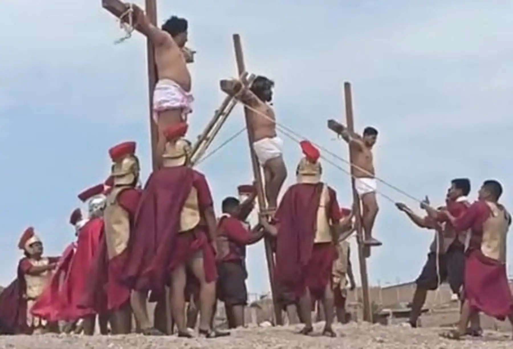Lambayeque: más de 150 actores escenifican la pasión y muerte de Jesús en Viernes Santo