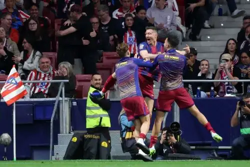 Robert Lewandowski anotó el gol del triunfo para el Barcelona