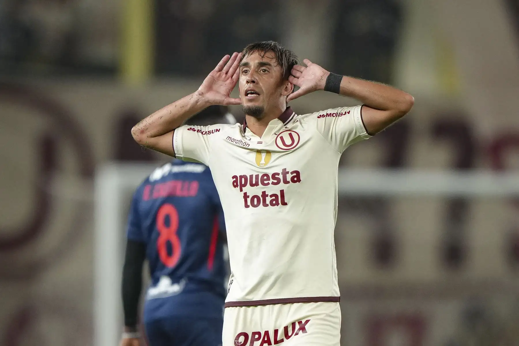 Universitario de Deportes venció 1-0 a Alianza Lima en el clásico del fútbol peruano disputado en el Estadio Monumental, por la novena fecha del Torneo Apertura de la Liga 1. El gol del encuentro fue anotado por Martín Pérez Guedes, tras un centro de Alex Valera, en un duelo intenso y de escasas oportunidades. Foto: Liga 1
