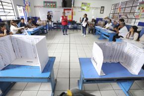 Medidas pedagógicas asegurarán la recuperación de horas de clase en colegios que serán locales de votación, informó el Minedu. Foto: JNE
