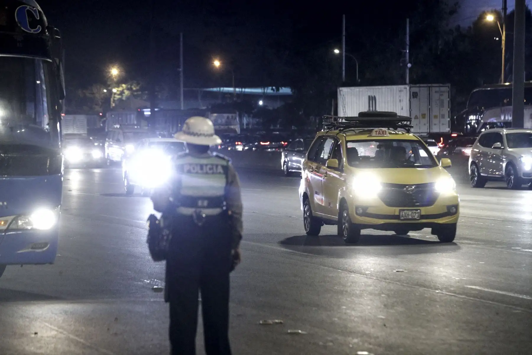 Concluido el feriado largo de Semana Santa, viajeros limeños retornan a la capital por la Panamericana Sur en medio de un notable incremento del tránsito en esta importante vía, lo que evidencia el alto movimiento turístico registrado durante estas fechas. Foto: ANDINA/Eddy Ramos