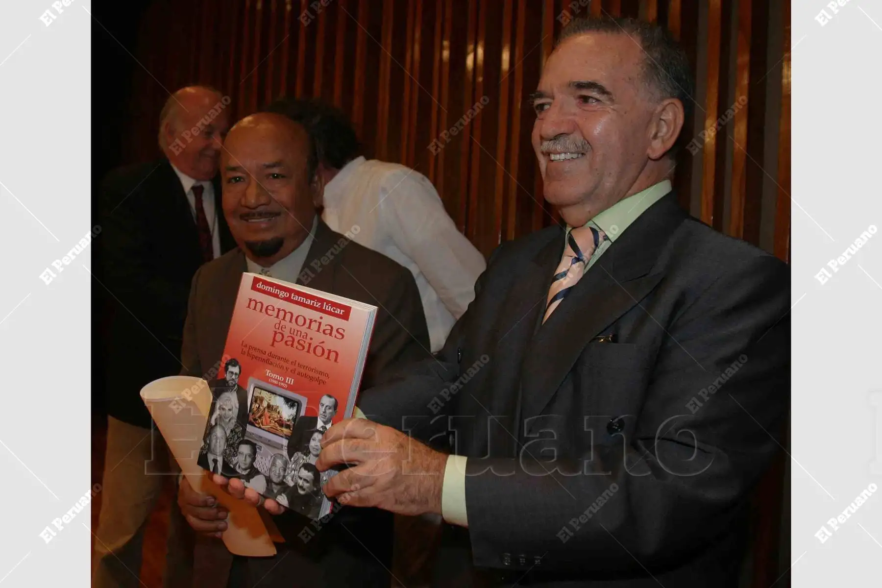 Lima - 16 diciembre 2006 / José María ‘Chema’ Salcedo durante la presentación del libro Memorias de una pasión del periodista Domingo Tamariz Lúcar. Foto: Diario Oficuial El Peruano / Vidal Tarqui