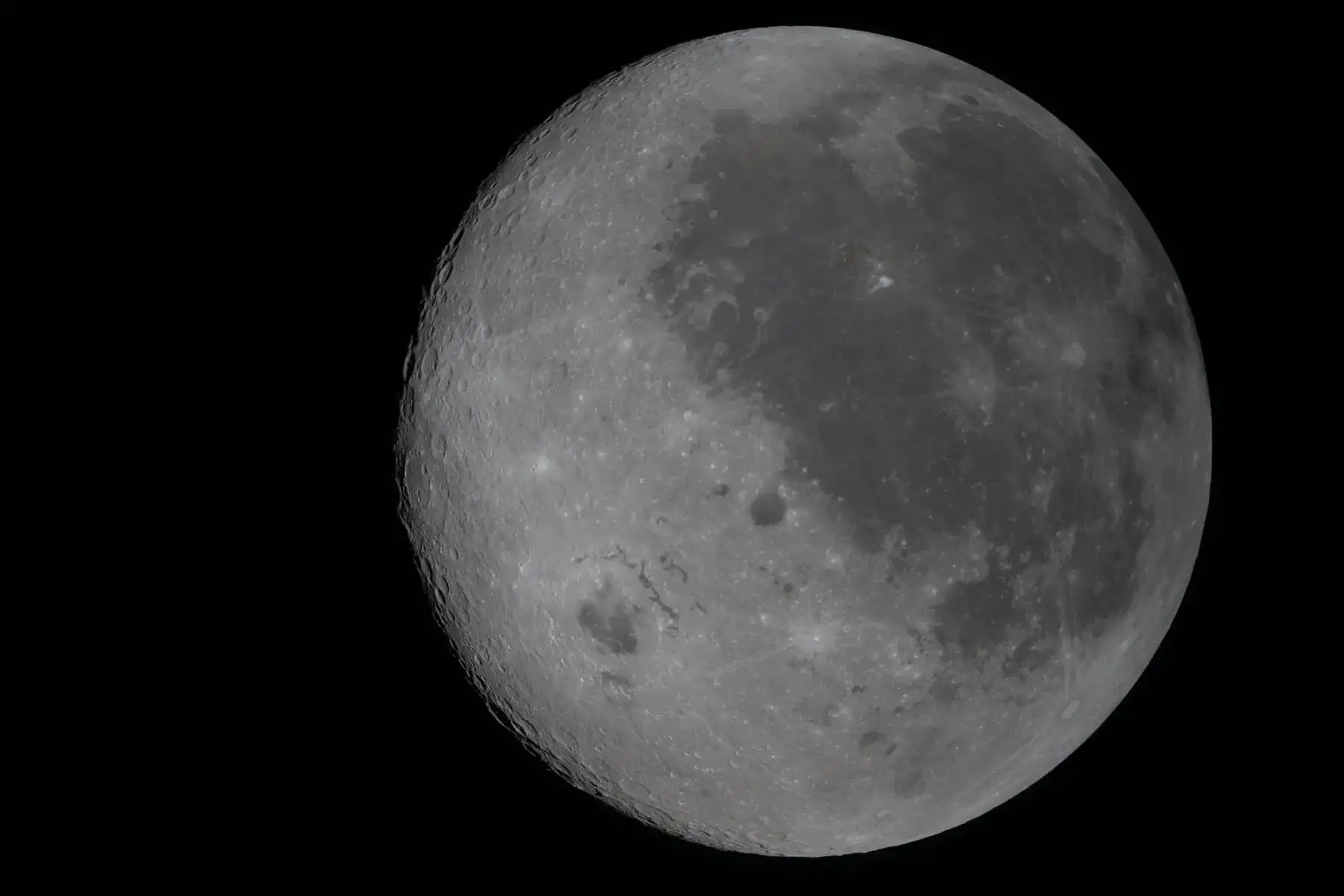 Artemis II acaba de establecer nuevo récord de mayor distancia recorrida desde la Tierra