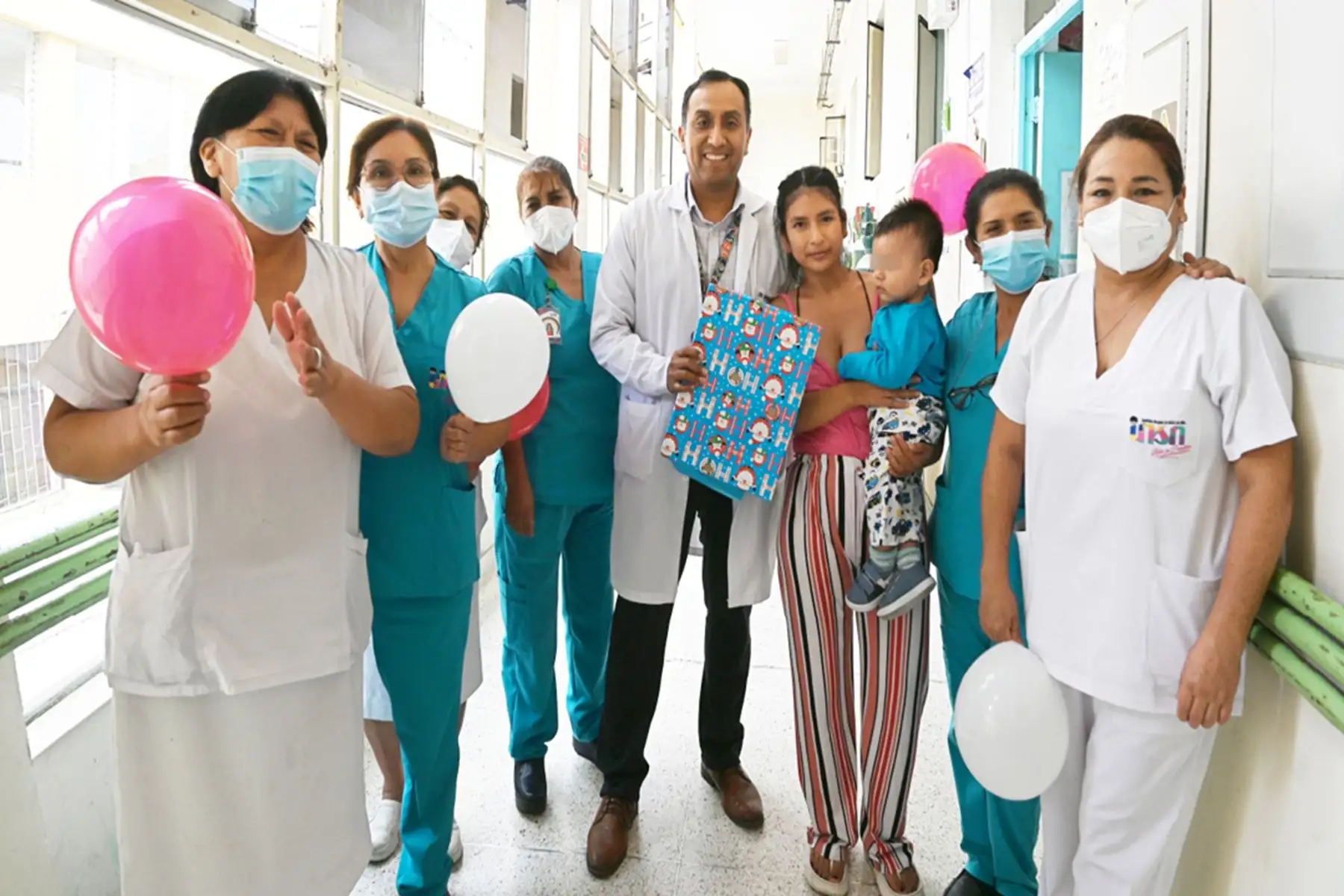 INSN: especialistas operan con éxito a bebé con epilepsia severa