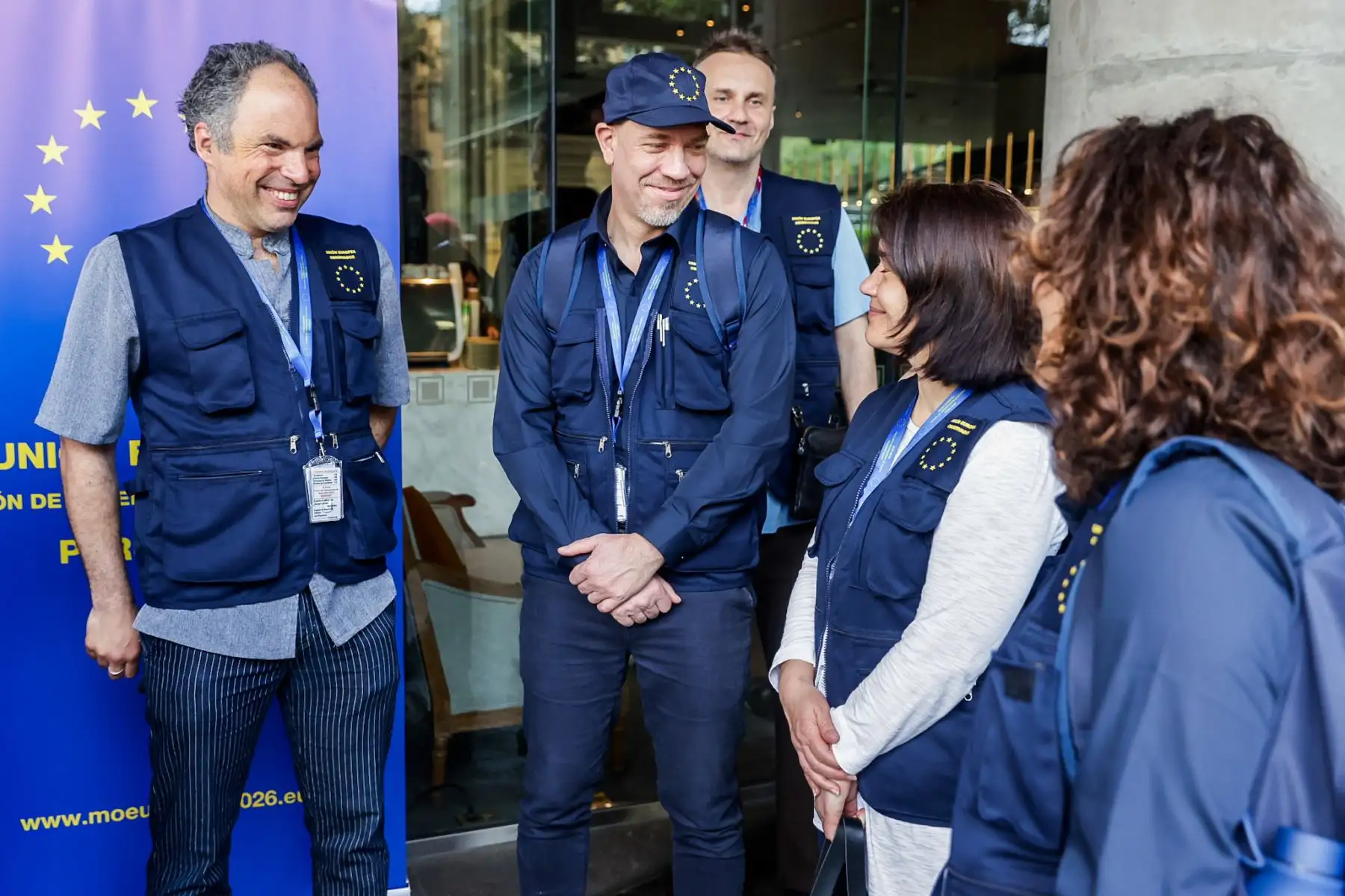 La Misión de Observación Electoral de la Unión Europea en el Perú presentó el despliegue de sus observadores de corto plazo en un evento realizado en el hotel Hyatt Centric de San Isidro, actividad liderada por Alexander Gray, jefe adjunto de la misión. Durante la jornada se brindaron detalles sobre el trabajo de monitoreo que realizarán en el proceso electoral, en el marco de las acciones destinadas a garantizar la transparencia y el adecuado desarrollo de los comicios. Fotos: ANDINA/Luis Iparraguirre.